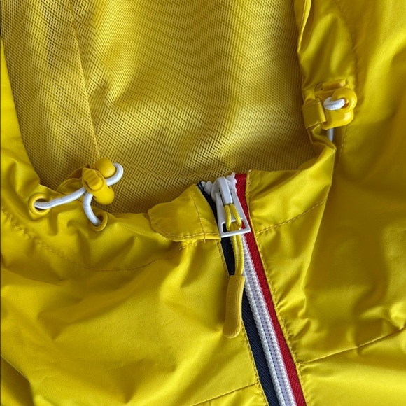 Saki Sport Sunshine Yellow Water-Resistant Jacket Hood Lightweight Fabric - Picture 5 of 15